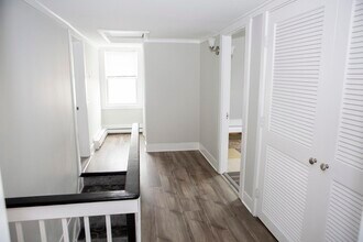 43 Beacon St in Gloucester, MA - Building Photo - Building Photo