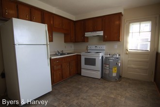 105 Tandy Dr in Clarksville, TN - Building Photo - Building Photo