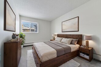 Aspen Court in Edmonton, AB - Building Photo - Building Photo