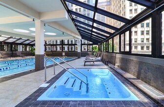 405 N Wabash Ave, Unit 2412 in Chicago, IL - Building Photo - Building Photo