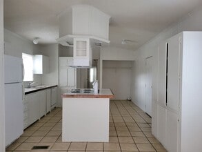 596 Trollingwood Hawfields Rd in Mebane, NC - Building Photo - Building Photo