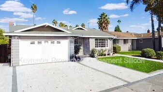 1718 Vista Glen Dr in San Jose, CA - Building Photo