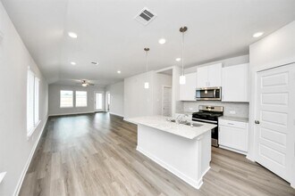 18757 Bliss Pl in New Caney, TX - Building Photo - Building Photo