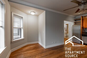 748 W Addison, Unit 1S in Chicago, IL - Foto de edificio - Building Photo