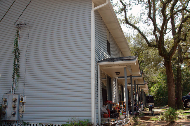 590-592 Hill Ln in Niceville, FL - Building Photo - Building Photo