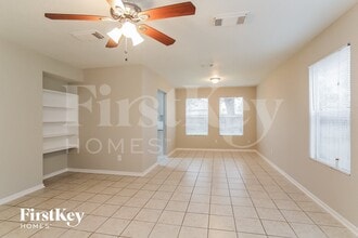 947 Leadenhall Cir in Channelview, TX - Foto de edificio - Building Photo