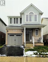 414 Bamberg Crescent in Waterloo, ON - Building Photo