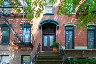116 Morris St in Jersey City, NJ - Building Photo - Building Photo