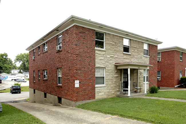 1047 Parkway Dr in Louisville, KY - Building Photo - Building Photo