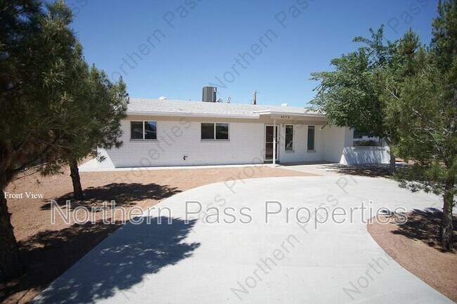 4573 Bobolink Way in El Paso, TX - Building Photo - Building Photo