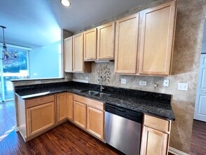 2936 Kentshire Cir in Naperville, IL - Building Photo - Building Photo