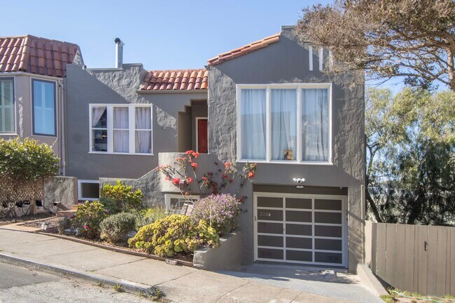 220A Romain St, Unit 220A in San Francisco, CA - Building Photo - Building Photo