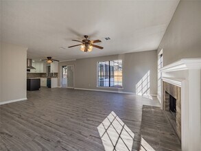 2722 Carmel Woods Dr in Seabrook, TX - Building Photo - Building Photo