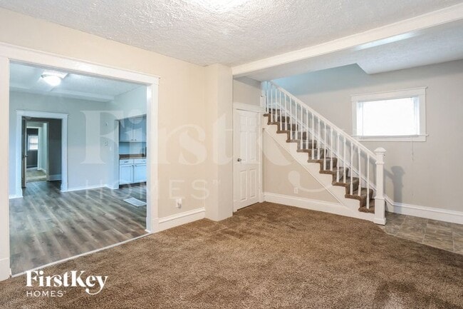 2448 Norton Ave in Kansas City, MO - Foto de edificio - Building Photo