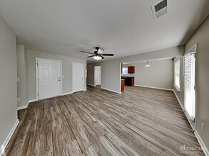 124 Iron Horse Rd in Lexington, SC - Foto de edificio - Building Photo