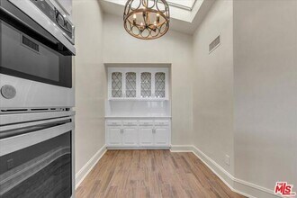 2202 The Terrace in Los Angeles, CA - Building Photo - Building Photo