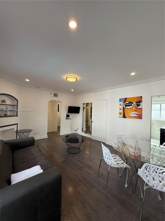 1538 Jefferson Ave in Miami Beach, FL - Building Photo - Building Photo