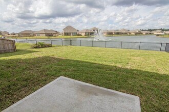 3771 Lake Bend Shore Dr in Spring, TX - Building Photo - Building Photo