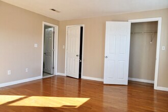 14 School St, Unit B in Boston, MA - Building Photo - Building Photo