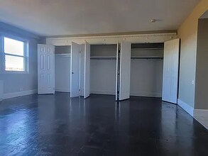 39 E 39th St in Paterson, NJ - Building Photo - Building Photo