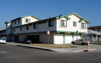 11539 Menlo Ave in Hawthorne, CA - Building Photo