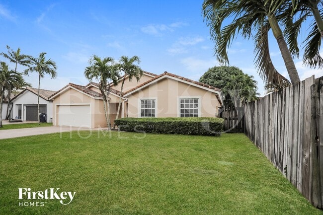 15210 SW 142nd Terrace in Miami, FL - Building Photo - Building Photo