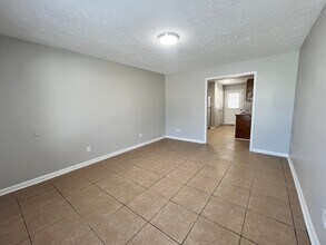 33 Carlton Pl in Jackson, TN - Building Photo - Building Photo