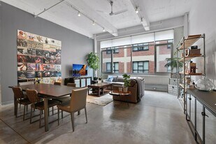 700 N Washington Ave, Unit 4701 in Minneapolis, MN - Building Photo