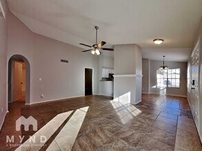 8913 W Fairmount Ave in Phoenix, AZ - Building Photo - Building Photo