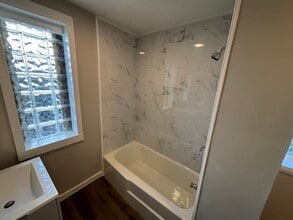 77 Ferry St, Unit 2nd floor in Chicopee, MA - Building Photo - Building Photo