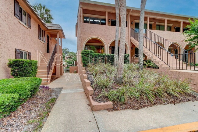 5375 Ortega Farms Blvd in Jacksonville, FL - Building Photo - Building Photo