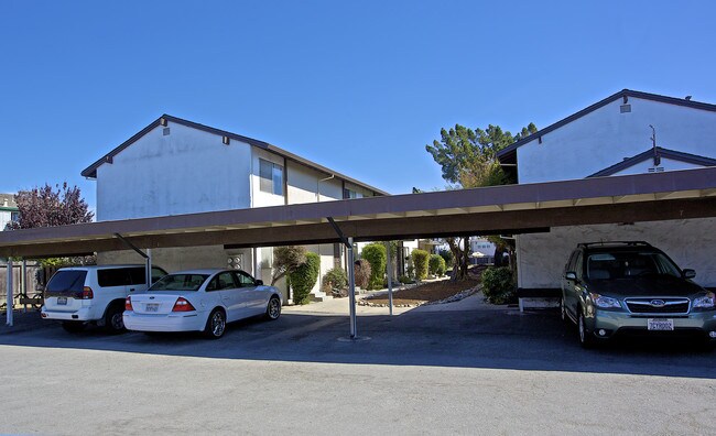 2190 Chanticleer Ave in Santa Cruz, CA - Building Photo - Building Photo