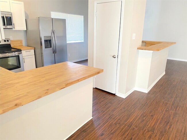 2414 Woven Wood Ln in Richmond, TX - Building Photo - Building Photo