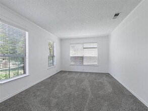 2205 Grand Canyon Ct in Carrollton, TX - Building Photo - Building Photo