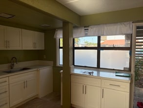 310-310 Kamehameha Hwy in Aiea, HI - Building Photo - Building Photo