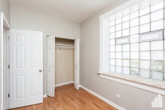 948 W Willow St in Chicago, IL - Building Photo - Building Photo