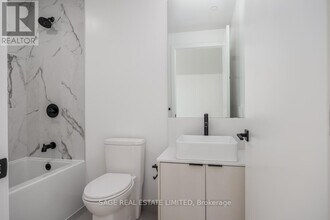 1285 Dupont St in Toronto, ON - Building Photo - Building Photo