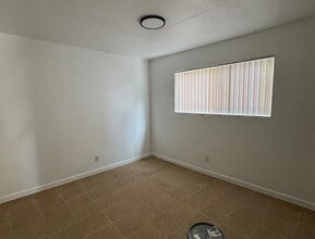 3065 E Weldon Ave in Fresno, CA - Building Photo - Building Photo