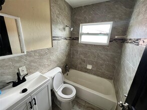 347 NW 6th St in Delray Beach, FL - Foto de edificio - Building Photo