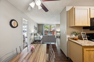 Glen at Hidden Valley in Reno, NV - Foto de edificio - Building Photo