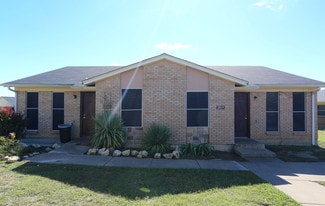 Village Creek in Fort Worth, TX - Building Photo