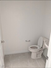6270 Foxes Dl St in Las Vegas, NV - Building Photo - Building Photo