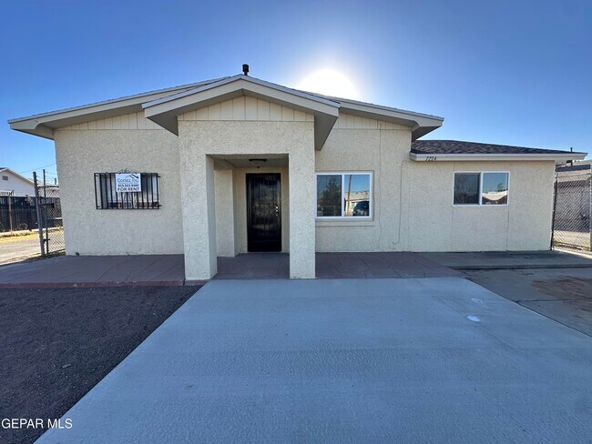 7224 Dale Rd in El Paso, TX - Building Photo - Building Photo