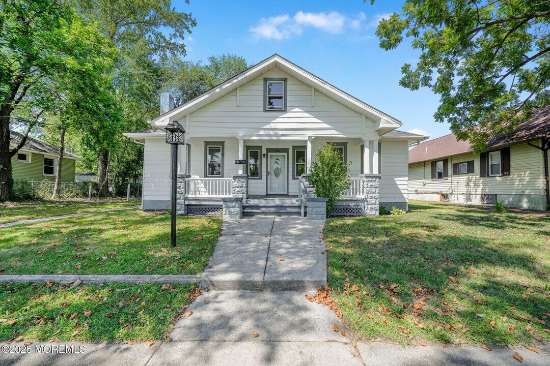 509 Buffalo Ave in Egg Harbor City, NJ - Building Photo