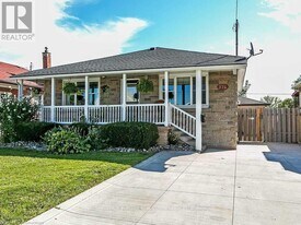 376 Talbot St in Hamilton, ON - Building Photo