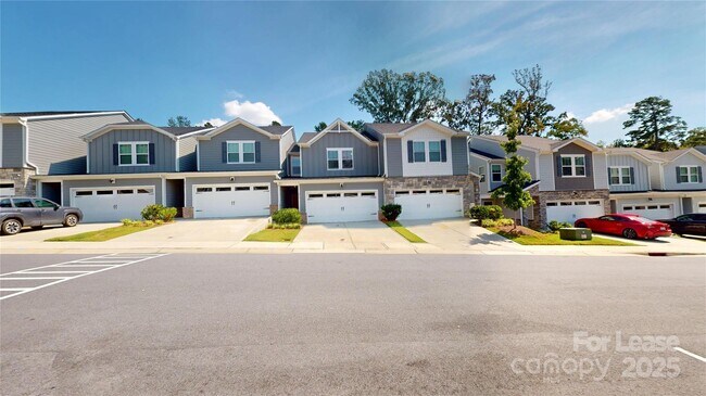 2517 Greenmarket Dr in Charlotte, NC - Building Photo - Building Photo