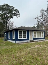 304 Tanner Ave in Cleveland, TX - Building Photo - Building Photo