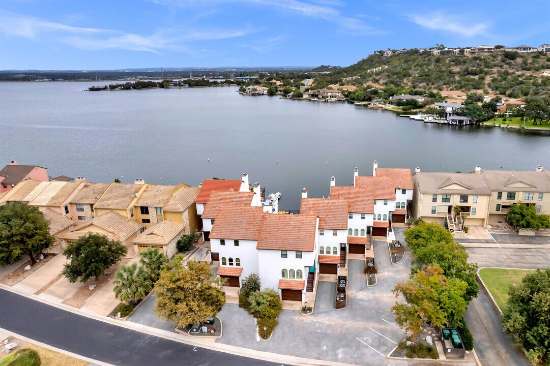 415 Horseshoe Bay N Blvd in Horseshoe Bay, TX - Building Photo