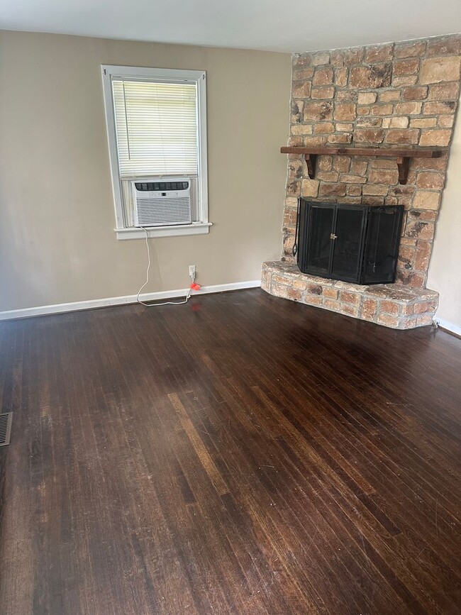 2342 Leah Rd in Richmond, VA - Building Photo - Building Photo