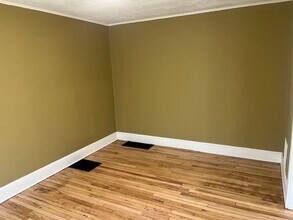 131 Tolland St, Unit 131TollandSt in East Hartford, CT - Foto de edificio - Building Photo